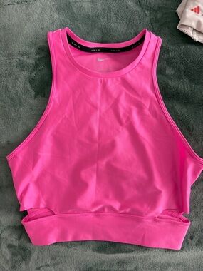 Nike running top